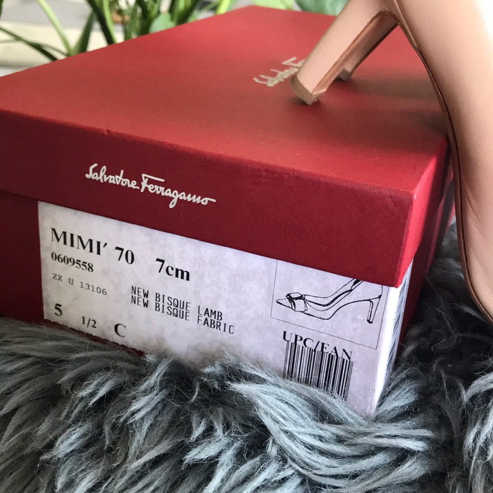💯Authentic Ferragamo Mimi’70 Bow Detail Pumps - Picture 2 of 7